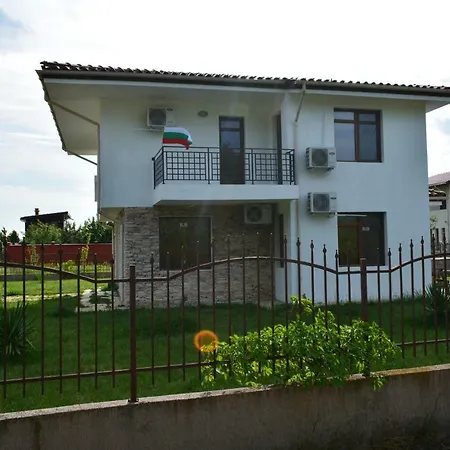 Nessebar Country Villas * Gyul'ovtsa